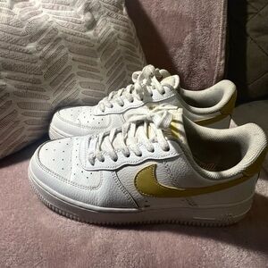 Air force 1 Yellow swoosh